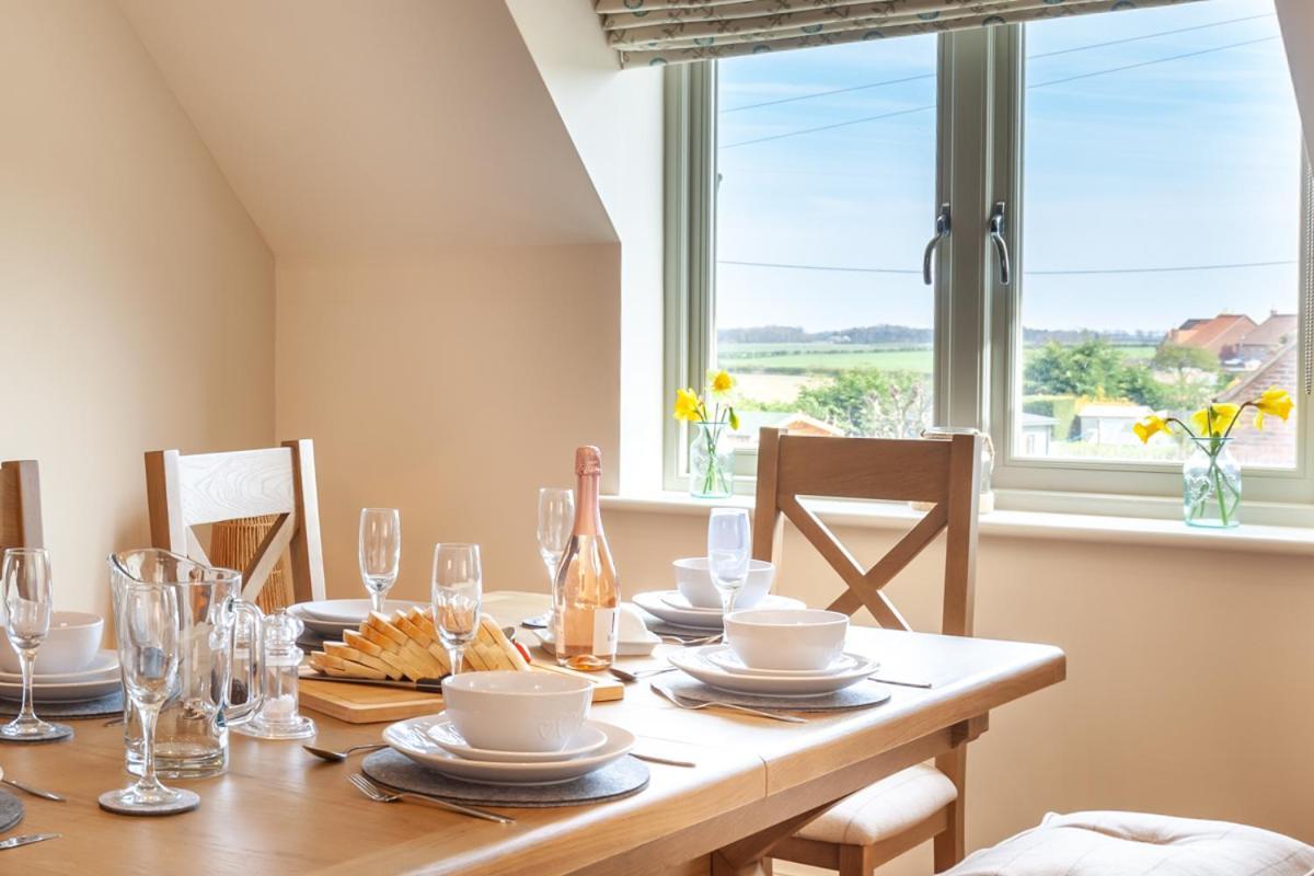 Choseley Cottage - Norfolk Cottage Agency Docking ภายนอก รูปภาพ
